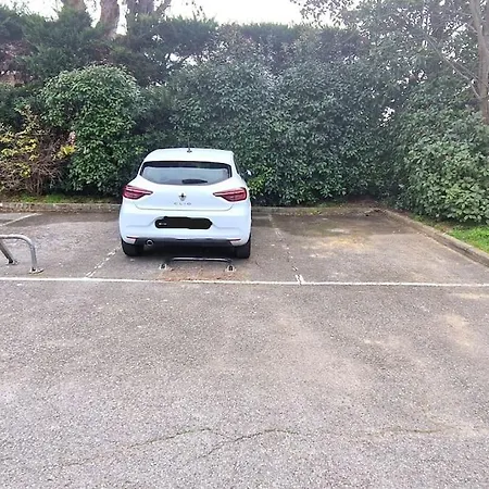 Avec Piscine Apartament